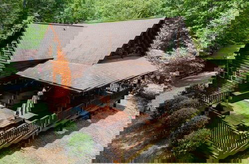 Foto 64 - Tree Top Lodge - Gorgeous Lake Cabin With Hot Tub & Magnificent Views Of Forests And Mountains! 3 Bedroom Cabin by Redawning