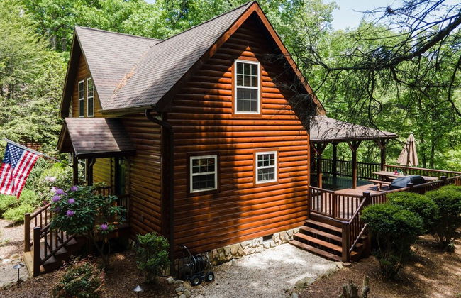 Tree Top Lodge - Gorgeous Lake Cabin With Hot Tub & Magnificent Views Of Forests And Mountains! 3 Bedroom Cabin by Redawning - Photo 48