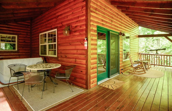 Tree Top Lodge - Gorgeous Lake Cabin With Hot Tub & Magnificent Views Of Forests And Mountains! 3 Bedroom Cabin by Redawning - Photo 45