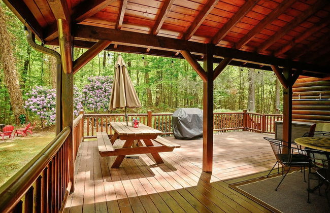 Tree Top Lodge - Gorgeous Lake Cabin With Hot Tub & Magnificent Views Of Forests And Mountains! 3 Bedroom Cabin by Redawning - Photo 29