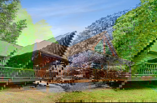 Foto 59 - Tree Top Lodge - Gorgeous Lake Cabin With Hot Tub & Magnificent Views Of Forests And Mountains! 3 Bedroom Cabin by Redawning