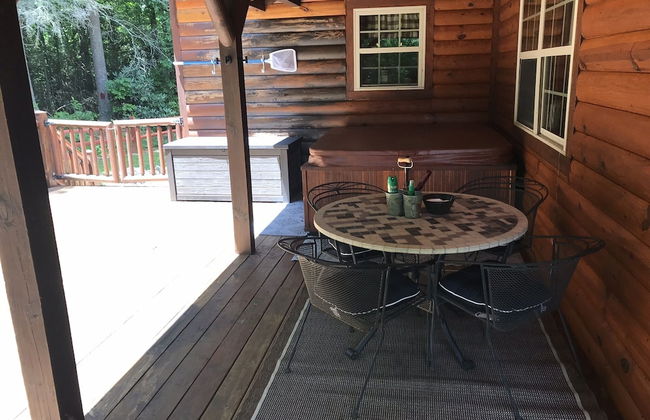 Tree Top Lodge - Gorgeous Lake Cabin With Hot Tub & Magnificent Views Of Forests And Mountains! 3 Bedroom Cabin by Redawning - Photo 44