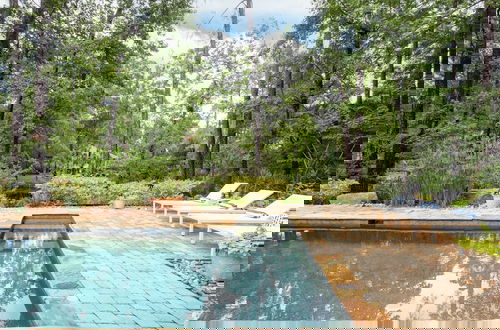 Foto 15 - Hilton Lagoon by Avantstay Designer Home w/ Luxe Pool in Hilton Head