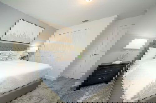 Foto 28 - Fantastic 4 Bd w Pool at Storey Lake Resort 2709