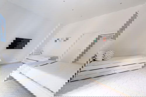 Foto 9 - White Blue Apartment at Sanit by Wonderful Italy