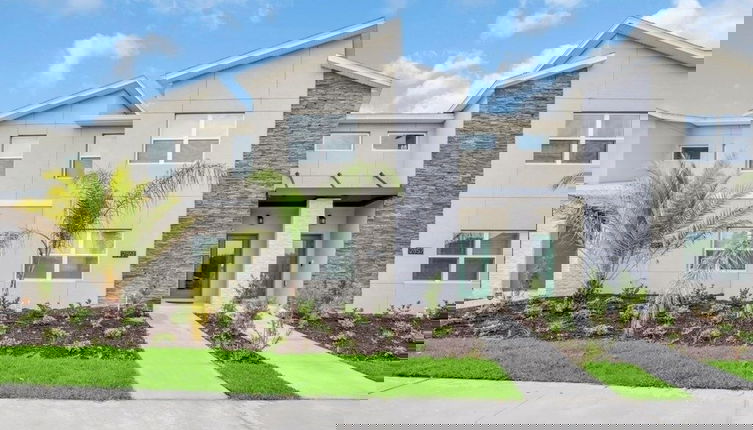 Foto 1 - Brand New Storey Lake Resort With Water Slides 4 Bedroom Townhouse by RedAwning