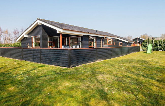 8 Person Holiday Home in Juelsminde - Foto 29