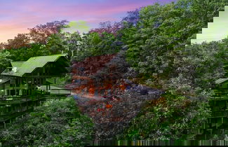 Foto 1 - Livin On Mountain Time 4 Bedroom Cabin by RedAwning
