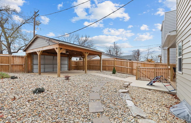 Bright Urban Comfort | JZ Vacation Rentals - Foto 47