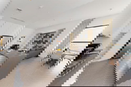 Photo 16 - Maison Privee - Modern & Panoramic Sea View Apt on Al Reem Island