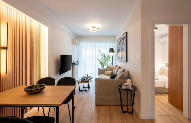 Chic and Lavish Apartment in Athens - Photo 1