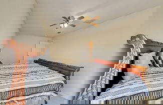 Foto 2 - Spacious Vacation Rental w/ Yard in Kissimmee