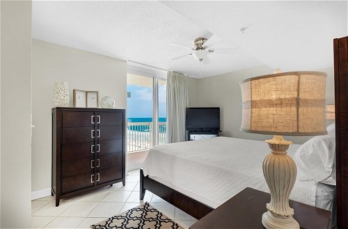 Photo 3 - Pelican Beach Resort 801