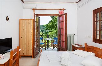Foto 2 - Paradeisos Double Room With Balcony 5