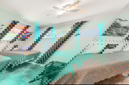 Foto 3 - Boogie Board Bungalow - Pet Friendly! Private Pool!