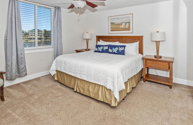 Cute 2 bedroom overlooking Harbor and Tennis Courts Condo by RedAwning - Foto 5