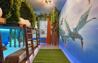 Foto 3 - Magical World 10br Villa W/theater Pool Spa Disney