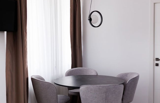 ZenStay ApartHotel - Foto 12