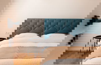 Foto 2 - ZenStay ApartHotel