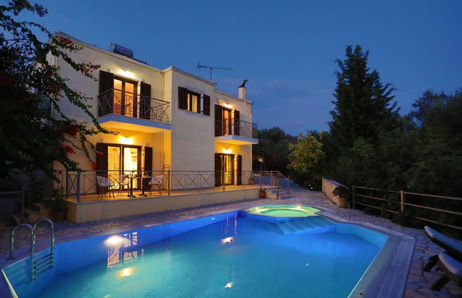Villa Aloni in Paxi With 2 Bedrooms and 3 Bathrooms - Foto 2