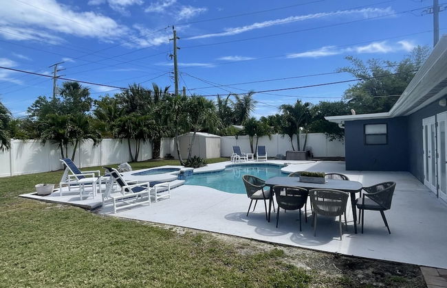 Kiss the Wave - Spacious 4BR 3BA w Pool hot tub - Foto 39