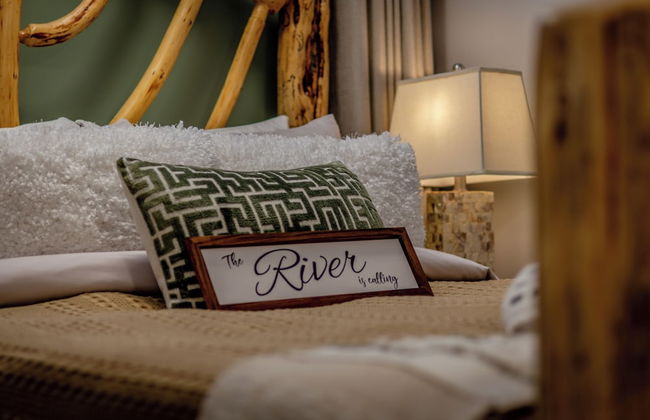 Rayleigh River Retreat - Garden Oasis - Foto 18