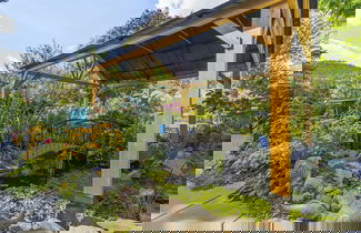 Photo 1 - Rayleigh River Retreat - Garden Oasis