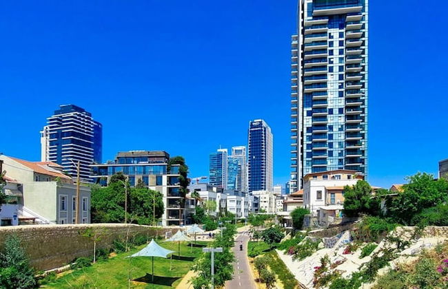 Rouge Eilat in Tel Aviv-yafo - Photo 19