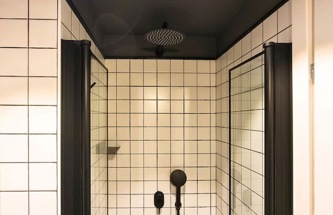 Rouge Eilat in Tel Aviv-yafo - Photo 18