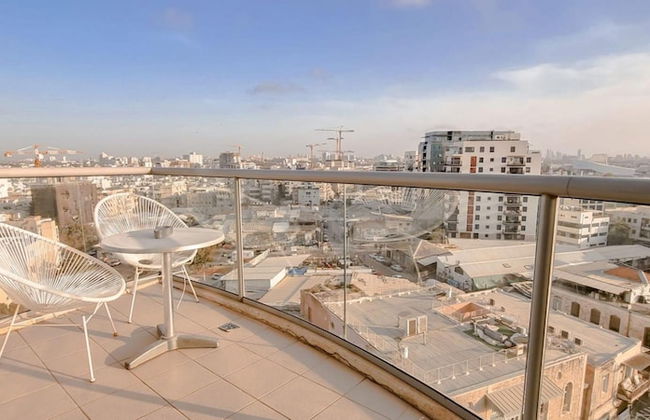 Rouge Eilat in Tel Aviv-yafo - Photo 17