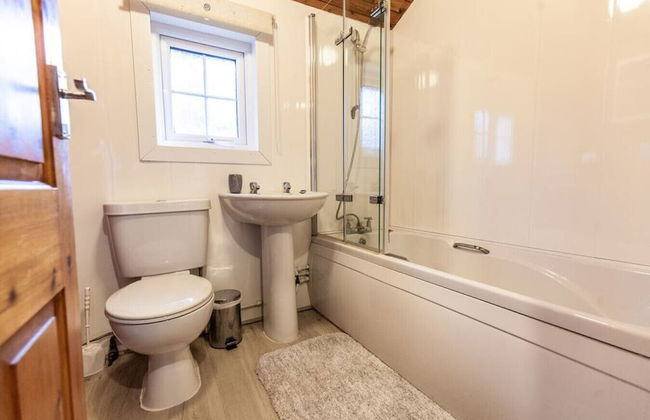 Brenin 3 Bedroom rural wood Lodge - Foto 13