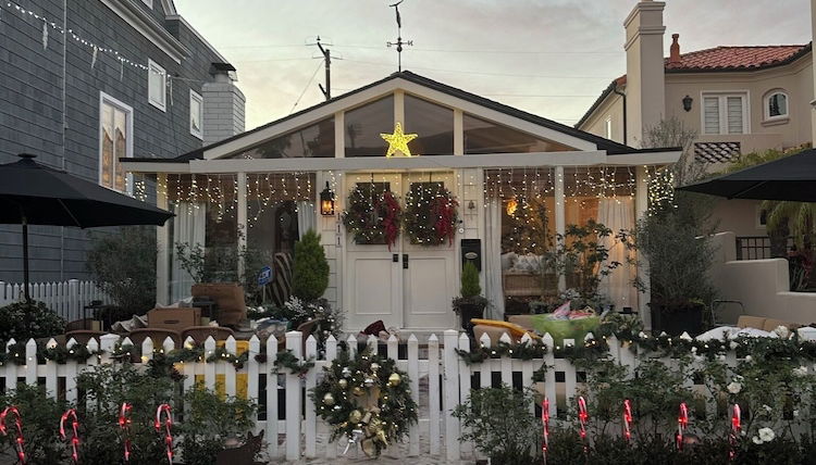 Photo 1 - Balboa Island Beach Cottage
