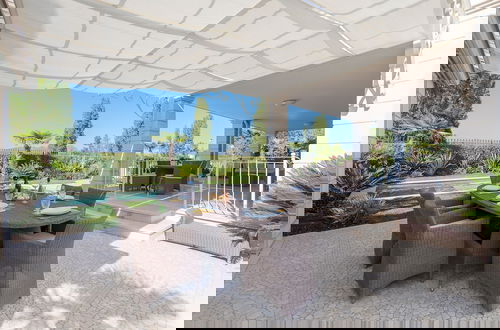 Foto 53 - Luxury Lakefront Catullo with pool