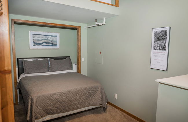 Waterfront 2BDR Condo in Grand Haven 110 - Photo 7
