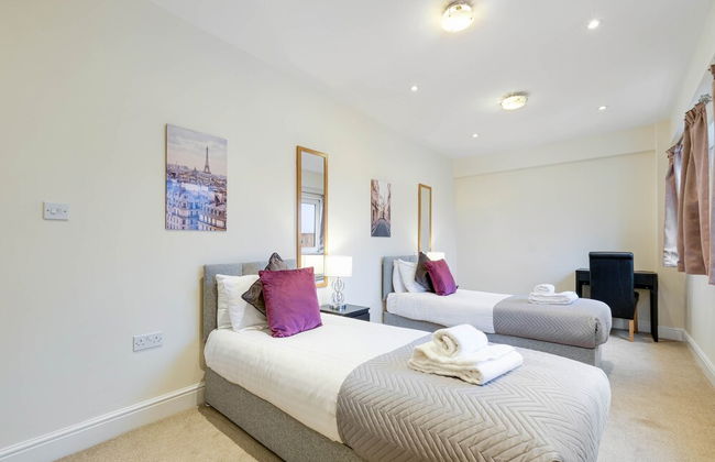 Luxury 3 Bedroom Apartment with Parking - Foto 3