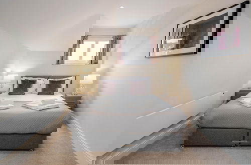 Foto 1 - Luxury 1 Bedroom Apartment with Parking