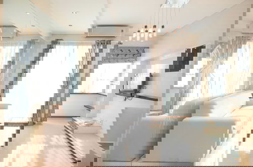 Foto 14 - Modern And Homey 2Br Apartment Thamrin Residence