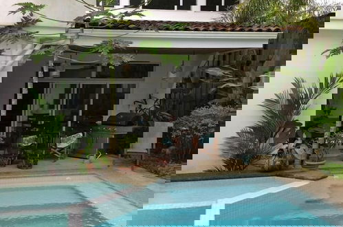 Foto 32 - Luxury Beachfront Oasis - Hermosa Palms 50 by RedAwning
