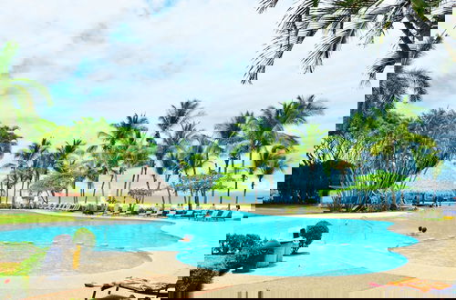 Foto 35 - Luxury Beachfront Oasis - Hermosa Palms 50 by RedAwning