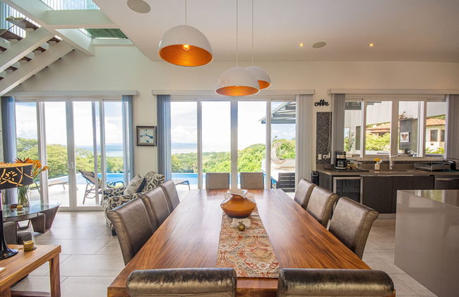 Luxury Hillside Estate at Nativa Resort by RedAwning - Foto 14