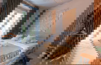 Photo 2 - Cozy Apartment in Center of Antwerp Pets Welcome