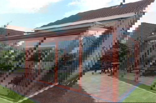 Foto 34 - Nice Holiday Home With Courtyard