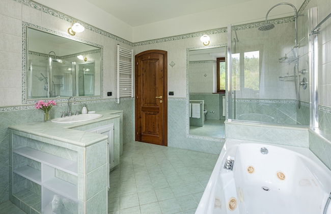 Villa Pianello 10 Emma Villas - Photo 24