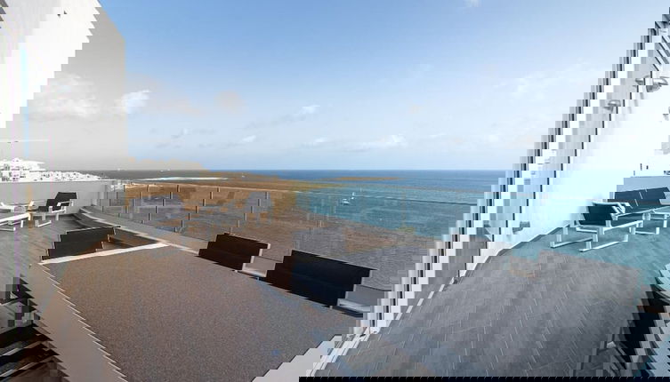Foto 1 - Stunning sea Views From a Gorgeous Penthouse