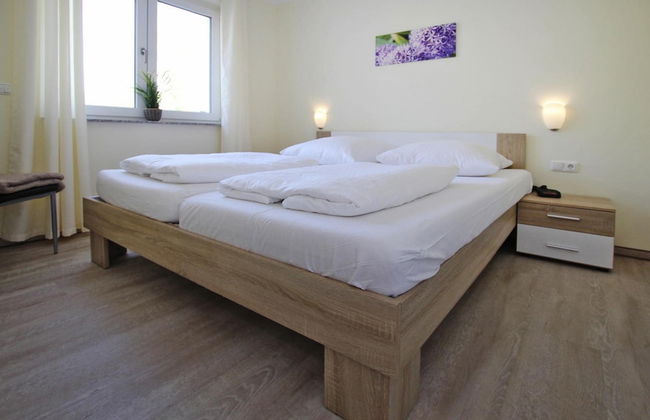 Reihenhaus in Plau am See mit Terrasse und Balkon - Photo 4