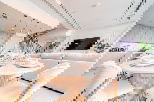 Foto 5 - Luxe and Modern Duplex in Difc