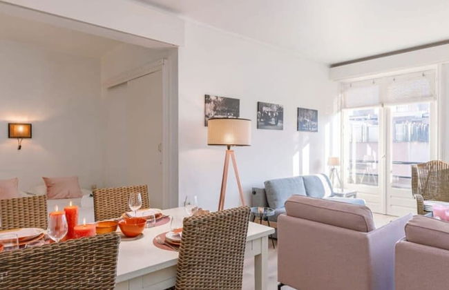 Beautiful and Spacious Studio With Side Seaview - Photo 11