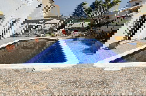Photo 9 - Luxury Beachfront Villa in La Perla