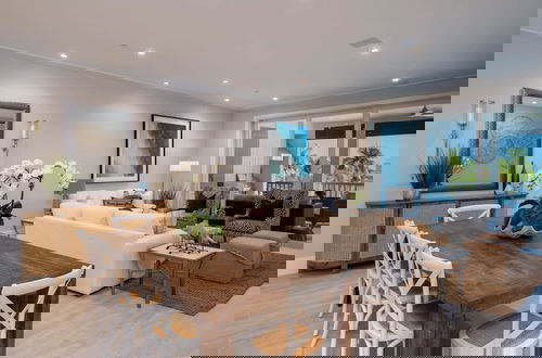 Photo 6 - Modern Keys Penthouse W Private Beach Pool