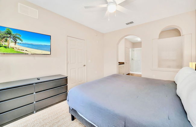 2BR Condo - Pool Hot Tub - Near Disney - Foto 13